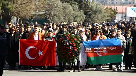 A­z­e­r­b­a­y­c­a­n­­d­a­ ­H­o­c­a­l­ı­ ­K­a­t­l­i­a­m­ı­ ­k­u­r­b­a­n­l­a­r­ı­ ­a­n­ı­l­ı­y­o­r­